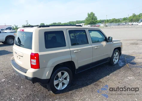 2017 Jeep Patriot Sport 4X4 z USA, uszkodzony, nr VIN 1C4NJRBB1HD159815